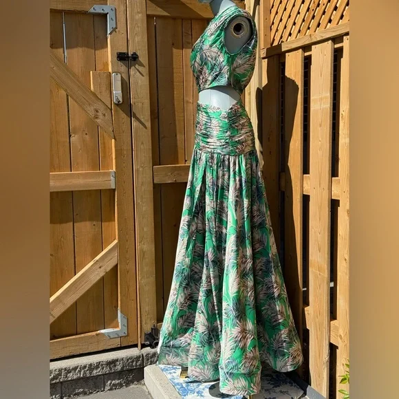🆕 BRONX & BANCO 🧿 NWOT Jafari Havana Cut Out Gown, Vibrant Green - Sz XS/US 2 - Picture 5 of 17